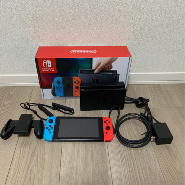 2台セット　Nintendo Switch ネオンイエロー　ブルー