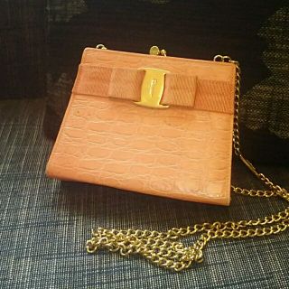 フェラガモ(Ferragamo)のフェラガモ miniバッグ(ショルダーバッグ)