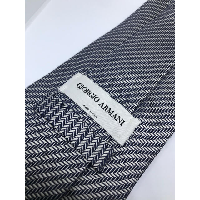 Giorgio Armani(ジョルジオアルマーニ)の使用一回⭐️GIORGIO ARMANI  白タグ メンズのファッション小物(ネクタイ)の商品写真