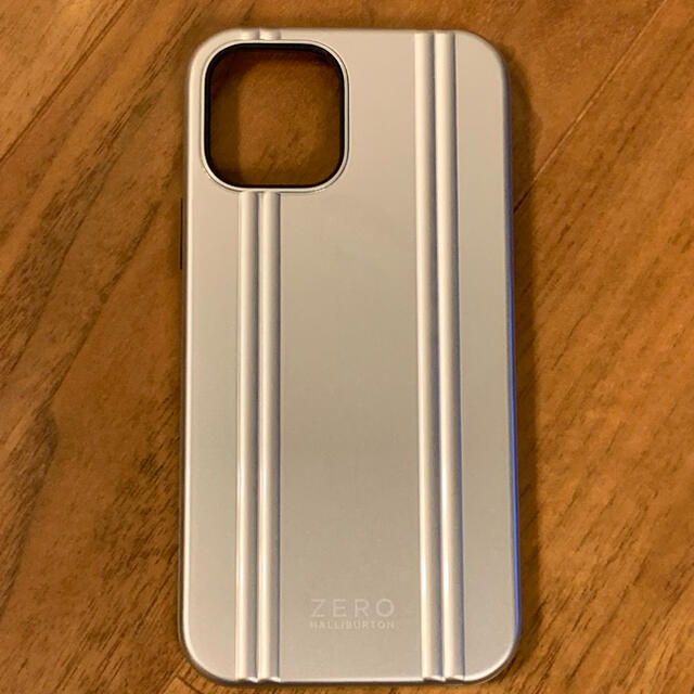 ZERO HALLIBURTON(ゼロハリバートン)の【超美品】ZERO HALLIBURTON iPhone12/12Proケース スマホ/家電/カメラのスマホアクセサリー(iPhoneケース)の商品写真