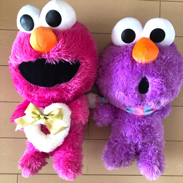 SESAME STREET(セサミストリート)のエルモ ぬいぐるみ ユニバーサル　ユニバ エンタメ/ホビーのおもちゃ/ぬいぐるみ(ぬいぐるみ)の商品写真