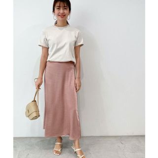 ザラ(ZARA)のサテンAラインスカート(ロングスカート)