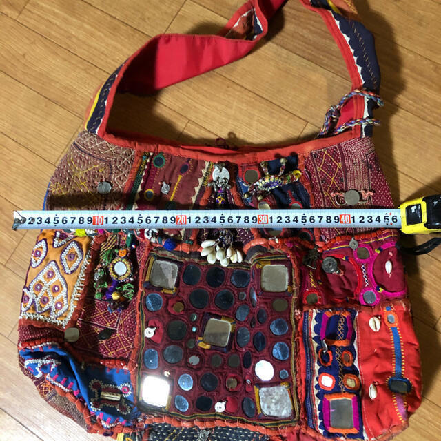 MALAIKA(マライカ)のマライカミラーワーク古布バッグ レディースのバッグ(ショルダーバッグ)の商品写真