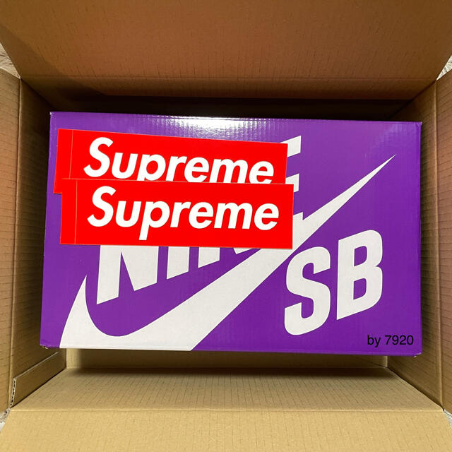 Supreme(シュプリーム)の【国内正規品】Supreme x Nike SB Dunk Low  メンズの靴/シューズ(スニーカー)の商品写真