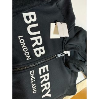 バーバリー(BURBERRY)のSAKYH⭐︎様専用【日本完売品】Burberry パーカー キッズ(ジャケット/上着)