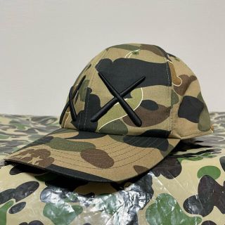 2点セット a bathing ape  X  kaws  キャップ