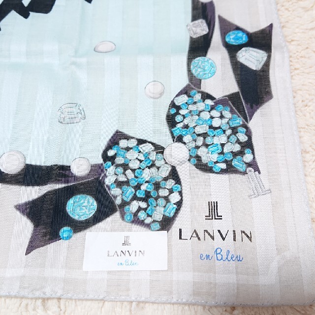 LANVIN en Bleu(ランバンオンブルー)の《未使用》LANVIN ハンカチ レディースのファッション小物(ハンカチ)の商品写真