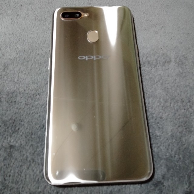 OPPO AX7