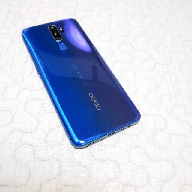 OPPO(オッポ)のOPPO A5 2020☆美品☆CIMフリー（楽天モバイル） スマホ/家電/カメラのスマートフォン/携帯電話(スマートフォン本体)の商品写真