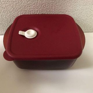 【専用ページ】Tupperware 容器 4点セット 送料無料(容器)