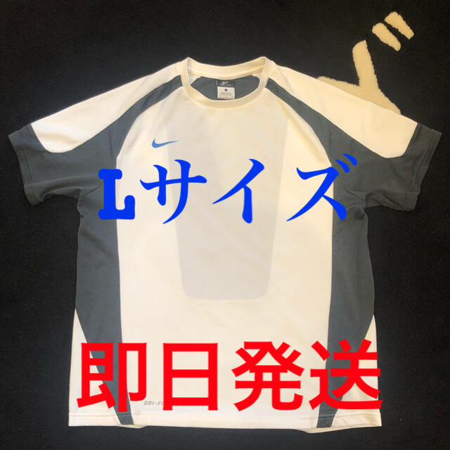 NIKE(ナイキ)のナイキ トレーニングウェア ドライフィット Tシャツ L NIKE sacai スポーツ/アウトドアのランニング(ウェア)の商品写真