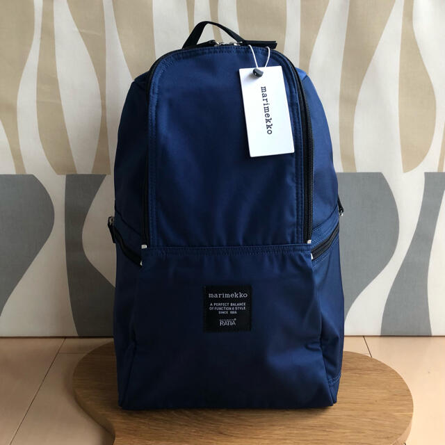 新品 marimekko METRO メトロ バックパック ナイトブルー | フリマアプリ ラクマ