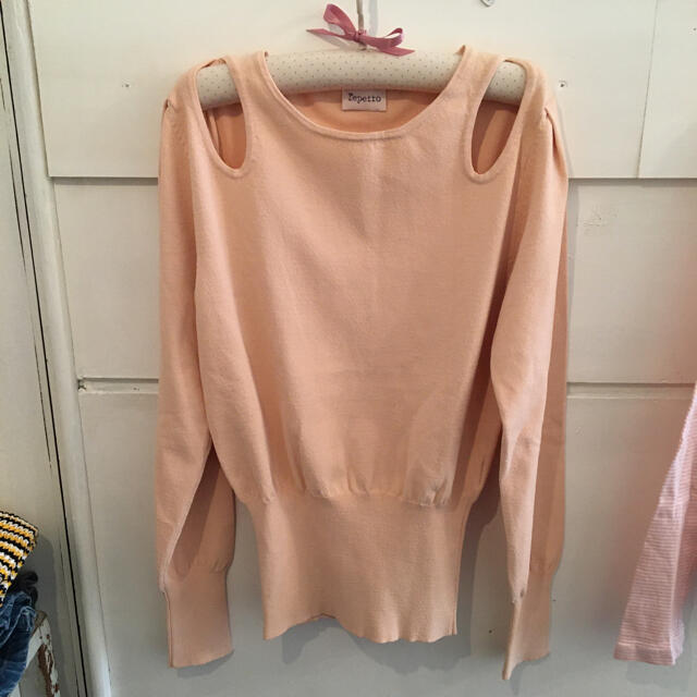 repetto(レペット)の最終価格🌸Repetto baby pink knit. レディースのトップス(ニット/セーター)の商品写真
