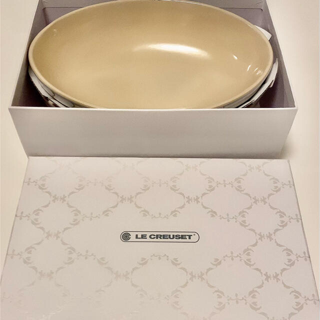 LE CREUSET(ルクルーゼ)の【新品】ル・クルーゼ オーバル 2個セット  インテリア/住まい/日用品のキッチン/食器(食器)の商品写真