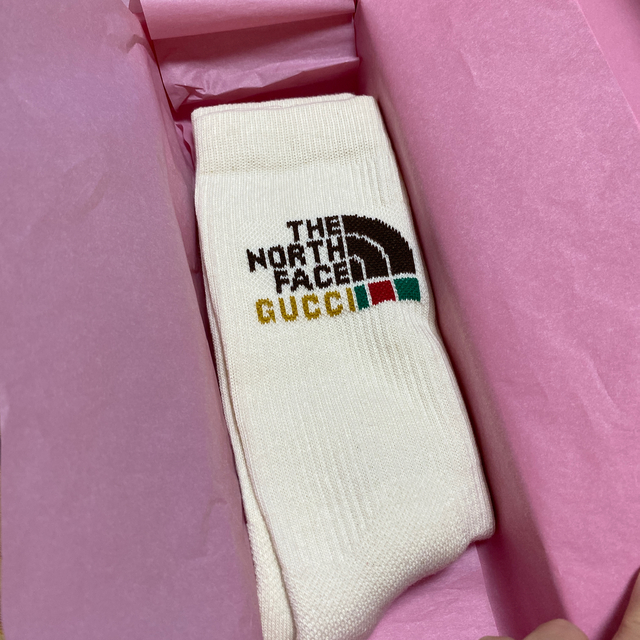 Gucci(グッチ)のGUCCI ☆THE NORTH FACE Mサイズソックス　ロゴ メンズのレッグウェア(ソックス)の商品写真