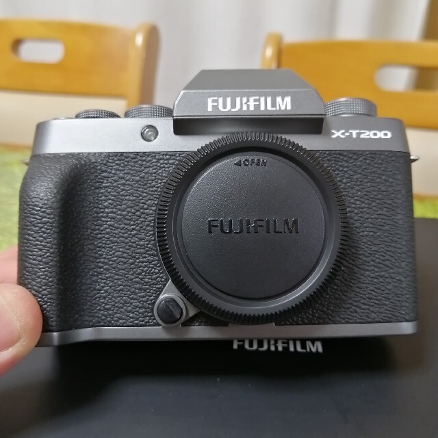 大人も着やすいシンプルファッション 富士フイルム - 富士フィルム X