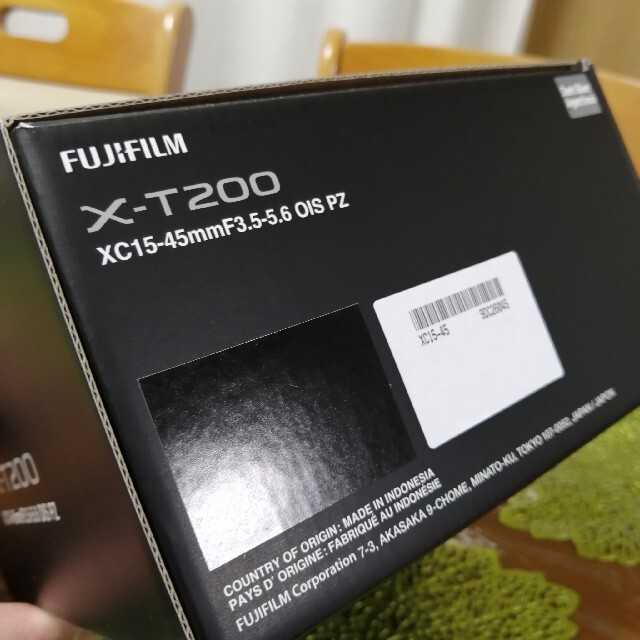 富士フイルム(フジフイルム)の富士フィルム X-T200 XC15-45mmF3.5-5.6 レンズキット スマホ/家電/カメラのカメラ(ミラーレス一眼)の商品写真
