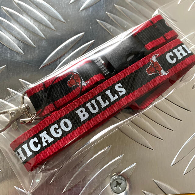 NBA シカゴ・ブルズ ネックストラップ BULLS スポーツ/アウトドアのスポーツ/アウトドア その他(バスケットボール)の商品写真