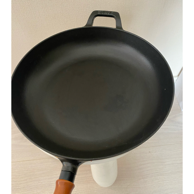 STAUB - ストウブ ヴィンテージフライパン 28cmの通販 by STAR STAUB - ストウブ ヴィンテージフライパン 28cmの通販 by STAR