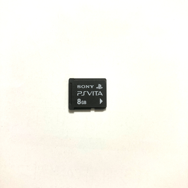 PSVita 8Gメモリーカード付き 3