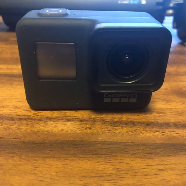 GoPro(ゴープロ)のGoPro HERO7 BLACK スマホ/家電/カメラのカメラ(コンパクトデジタルカメラ)の商品写真