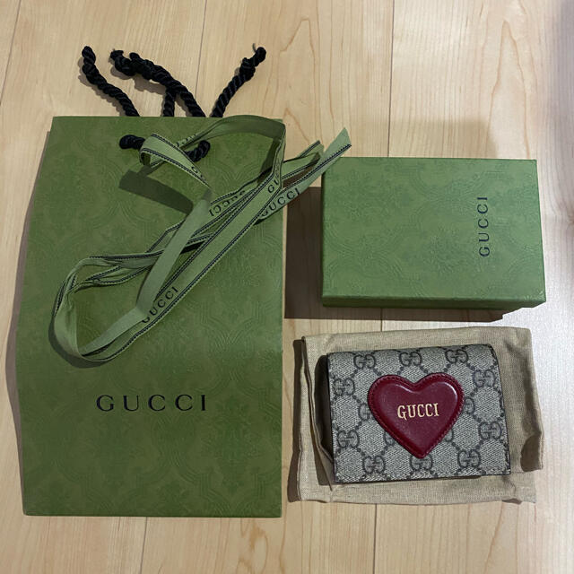 GUCCI 折り財布 バレンタイン限定