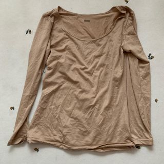 ユニクロ(UNIQLO)のUNIQLO ヒートテック　beige M(Tシャツ(長袖/七分))