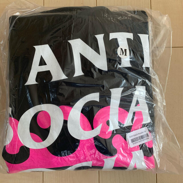 ANTI(アンチ)のBiSH Black Hoodie antisocialsocialclub M メンズのトップス(パーカー)の商品写真