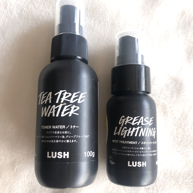 LUSH(ラッシュ)のLUSH 🍒 艶肌ドロップ  ティーツリーウォーター 🍒 2点SET コスメ/美容のスキンケア/基礎化粧品(美容液)の商品写真