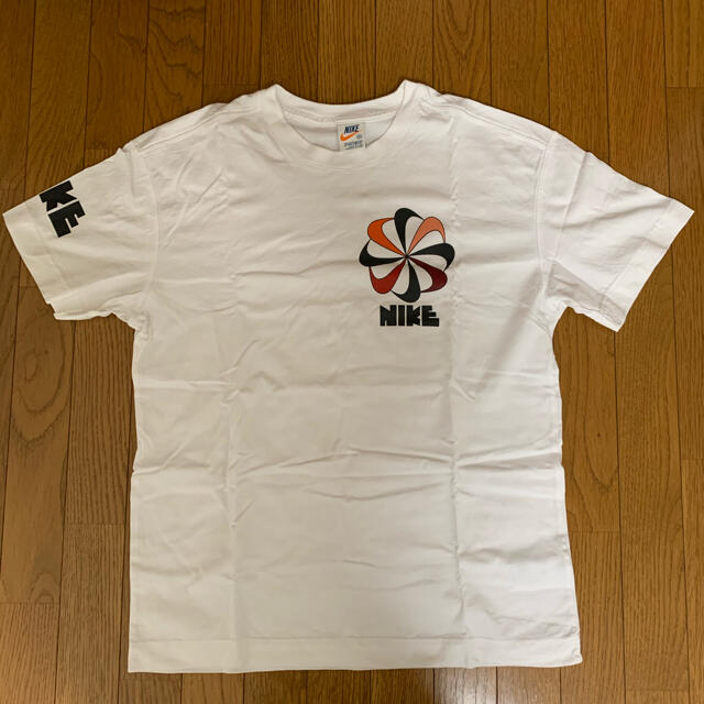 クラシック NIKE 風車Tシャツ