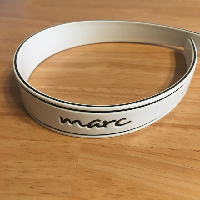 MARC BY MARC JACOBS(マークバイマークジェイコブス)のMARC BYMARC JACOBS カチューシャ レディースのヘアアクセサリー(カチューシャ)の商品写真