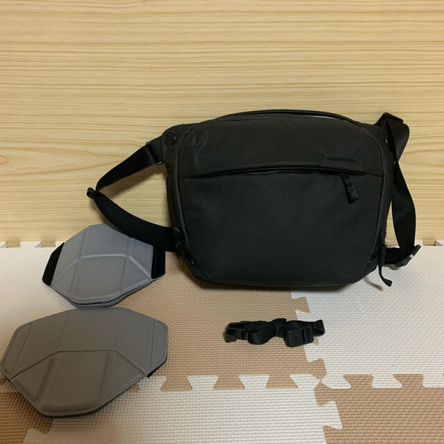 ピークデザイン　エブリデイスリング　6L メンズのバッグ(ショルダーバッグ)の商品写真