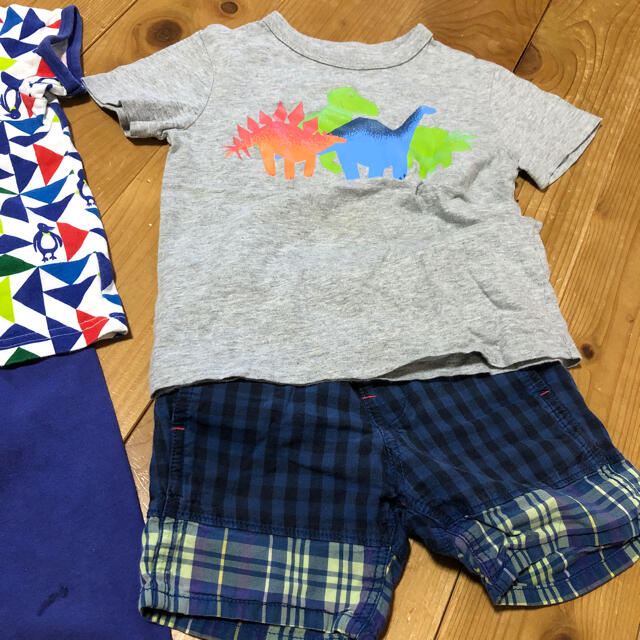 BREEZE(ブリーズ)のお値下げ‼️  90 95 パジャマ  Ｔシャツ　セット キッズ/ベビー/マタニティのキッズ服男の子用(90cm~)(Tシャツ/カットソー)の商品写真