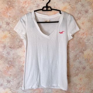 ホリスター(Hollister)のホリスター　Ｖネック　白　Tシャツ(Tシャツ(半袖/袖なし))