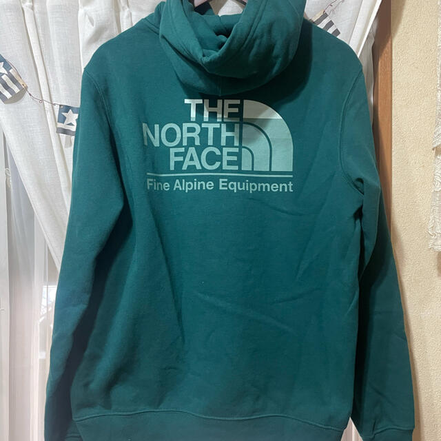 the North face  ザ ノースフェイス パーカー緑 Mサイズ