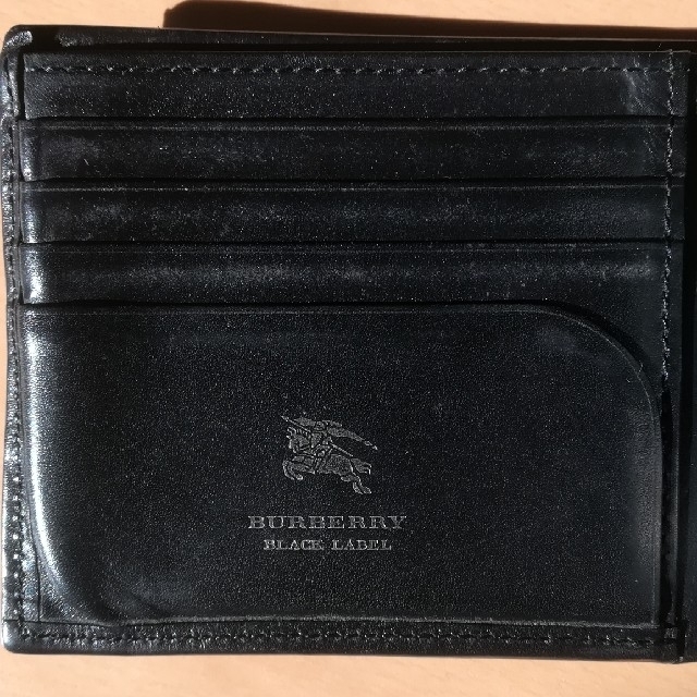 BURBERRY BLACK LABEL(バーバリーブラックレーベル)のラッキーちゃんさん専用　Burberry black label 二つ折り財布 メンズのファッション小物(折り財布)の商品写真