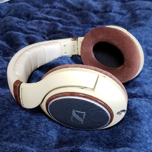 SENNHEISER HD598のサムネイル