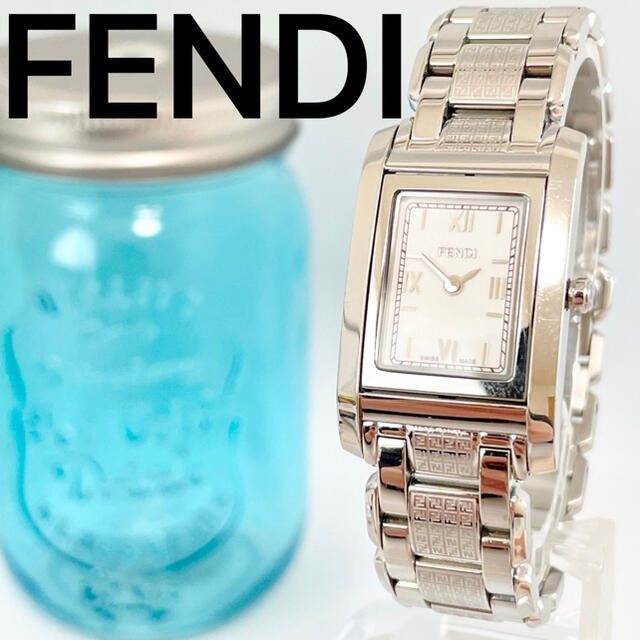 184 FENDI フェンディ時計　レディース腕時計　新品電池　ズッカ柄