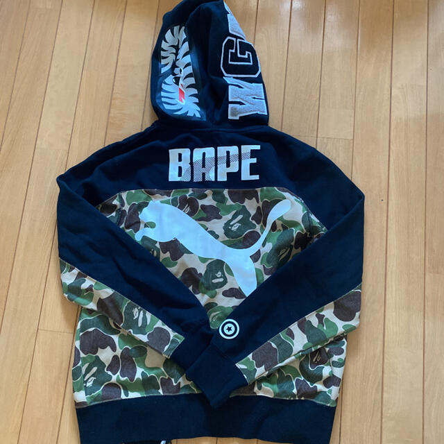 A BATHING APE(アベイシングエイプ)のbape puma パーカー シャーク 超絶レア メンズのトップス(パーカー)の商品写真