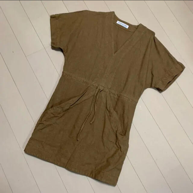 ALEXIA STAM(アリシアスタン)の即完売 alexiastam Linen V-Neck Dress Brown レディースのワンピース(ミニワンピース)の商品写真