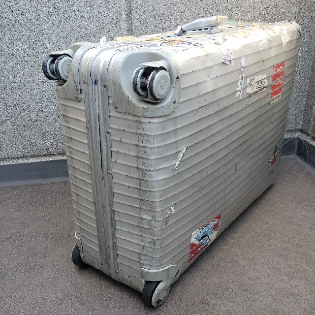 RIMOWA　4輪