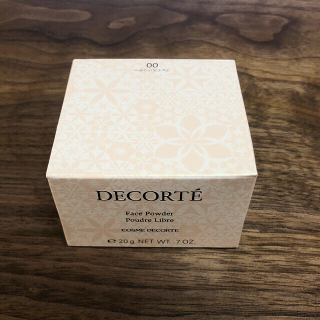 COSME DECORTE(コスメデコルテ)の送料込★新品未使用★コスメデコルテ　フェイスパウダー #00 コスメ/美容のベースメイク/化粧品(フェイスパウダー)の商品写真