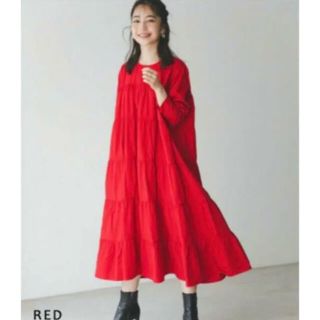 ザラ(ZARA)のベースメントオンライン　ティアードワンピース　赤　新品未使用(ロングワンピース/マキシワンピース)