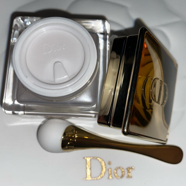 Dior(ディオール)のDior ディオールプレステージ ディスカバリーコスメ(最終値下げ中) コスメ/美容のスキンケア/基礎化粧品(美容液)の商品写真