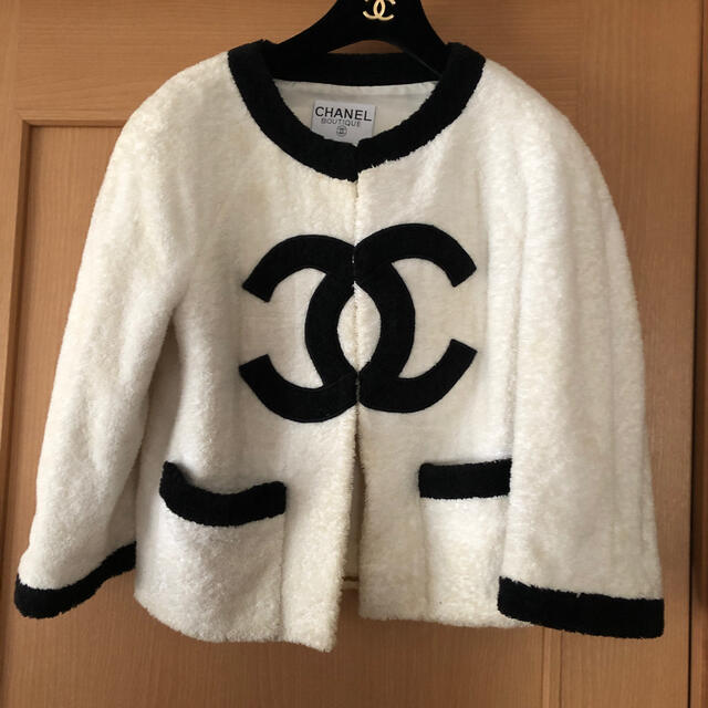 CHANEL(シャネル)のシャネルビックCCマークジャケット レディースのジャケット/アウター(ノーカラージャケット)の商品写真