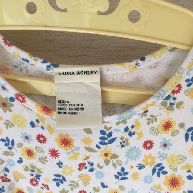 LAURA ASHLEY(ローラアシュレイ)の半袖ワンピース キッズ/ベビー/マタニティのキッズ服女の子用(90cm~)(ワンピース)の商品写真