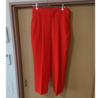 ザラ(ZARA)のZARA センタープレスハイウエストパンツ(クロップドパンツ)