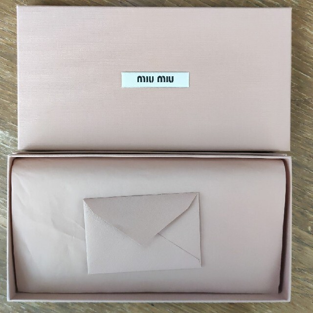 MIU MIU - 限定値下げ❗☆新品☆ミュウミュウ長財布の通販 by MIU MIU - 限定値下げ❗☆新品☆ミュウミュウ長財布の通販 by