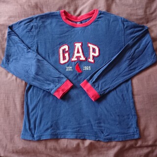 ギャップキッズ(GAP Kids)のGAP ギャップ刺繍 ロゴ ロング Tシャツカットソー 150 刺繍 (Tシャツ/カットソー)