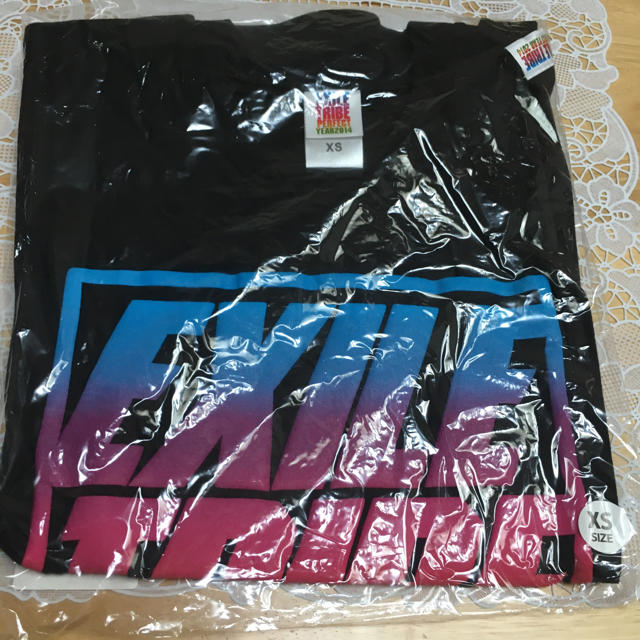 24karats(トゥエンティーフォーカラッツ)のEXILE TRIBE 2014年 ライブ Tシャツ レディースのトップス(Tシャツ(半袖/袖なし))の商品写真